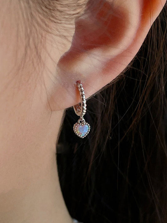 New love pendant twist earrings, elegant, compact and fashionable earrings
