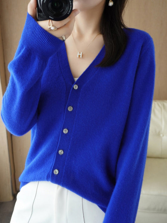 Women’s V-neck Button-front Closures Long Sleeves Cardigan