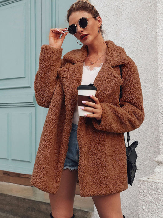 Women’s Oversized Minimalist Sherpa Coat With Folded Collar