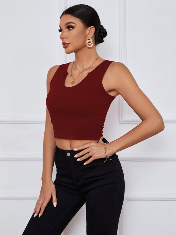 Women's Solid Color Knit Y-neckline Cropped Henley Tank Top